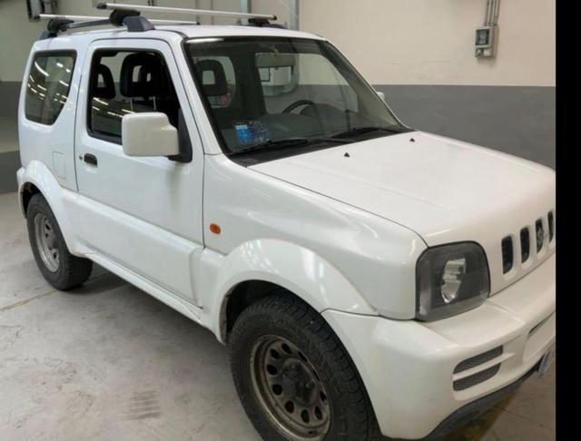 SUZUKI Jimny 1.3i 16V cat 4WD Club