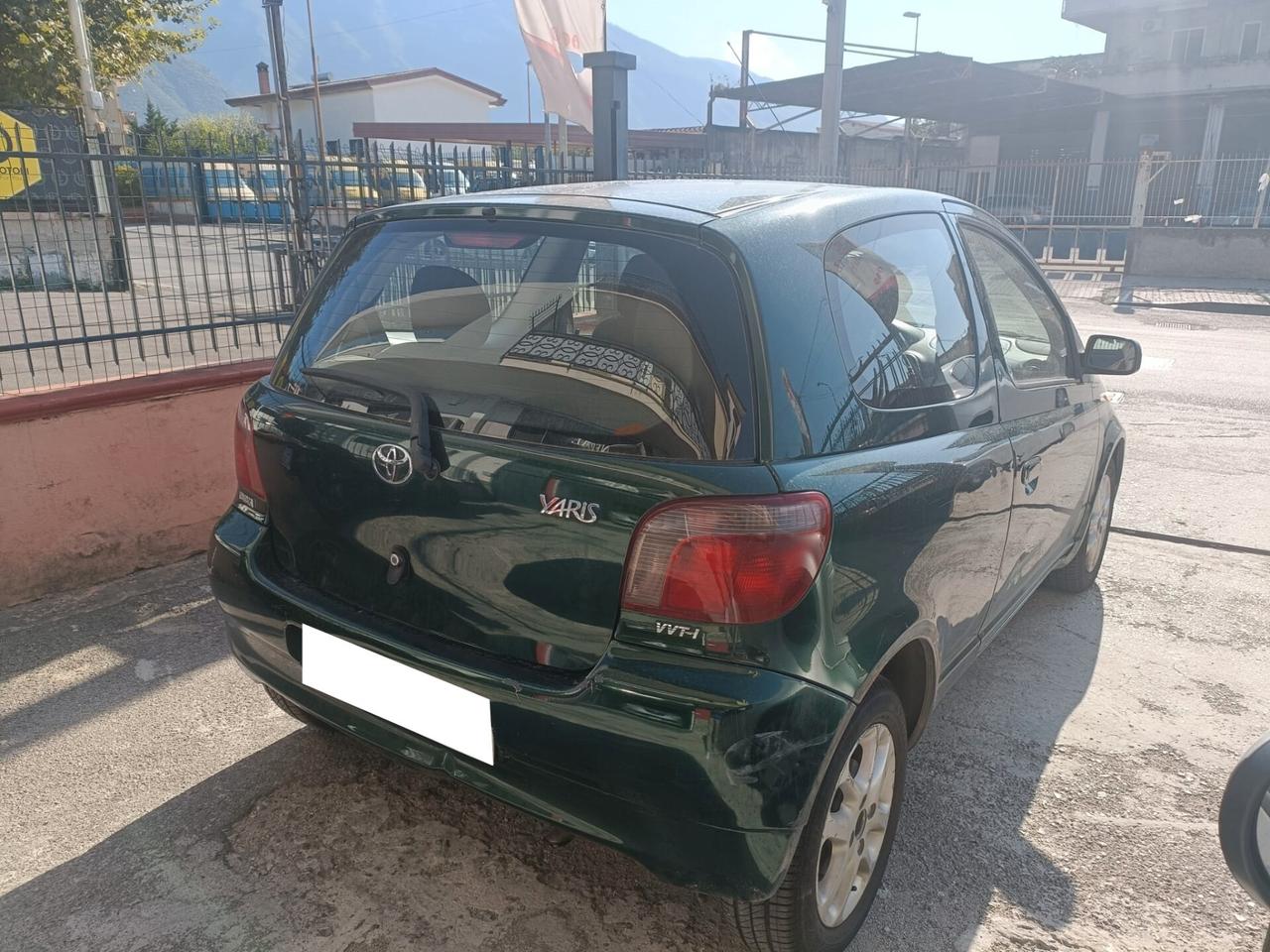 Toyota Yaris 1.0i 16V cat 3 porte