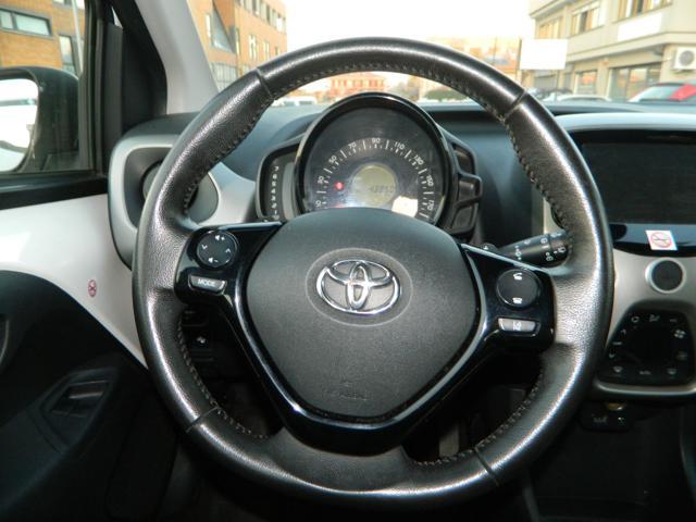 TOYOTA Aygo 1.0 Benz 69CV AUTOMATICA - UNIPRO TAGLIANDATA