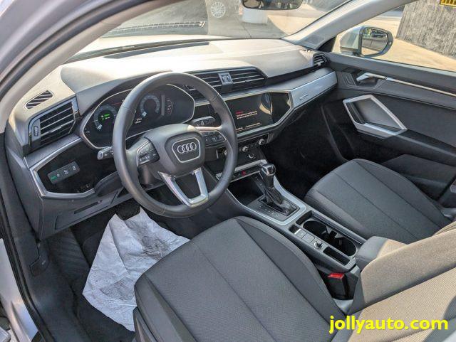 AUDI Q3 45 TFSI e S tronic Business Plug in Hybrid