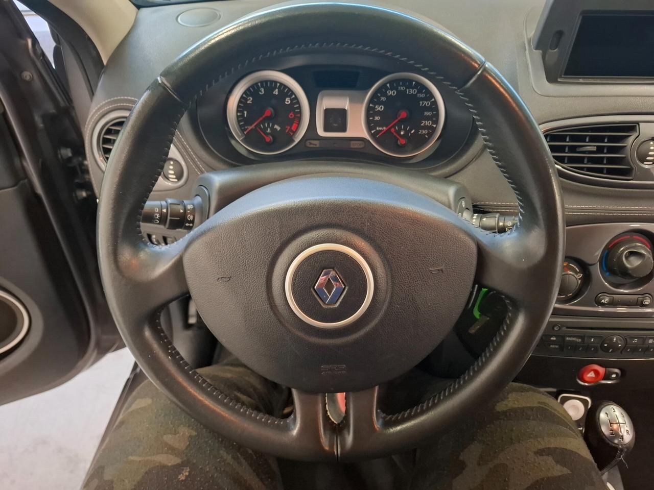 Renault Clio 1.2 16V 3 porte Dynamique