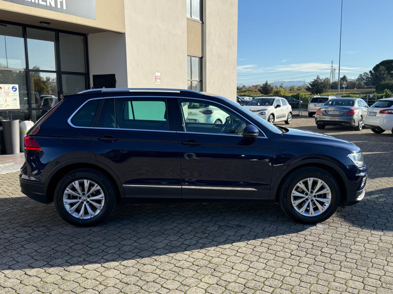 Volkswagen Tiguan 1.6 TDI |RADAR|LINE ASSIST