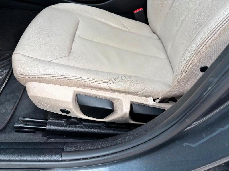 BMW Serie 3 (F30/31) 318d Touring Luxury