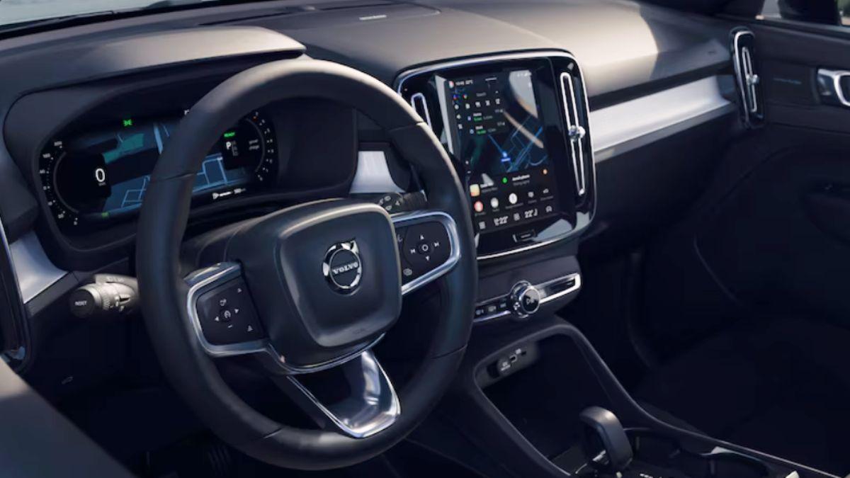 VOLVO Xc40 B3 Mild Hybrid Automatico Ultra Black Edition