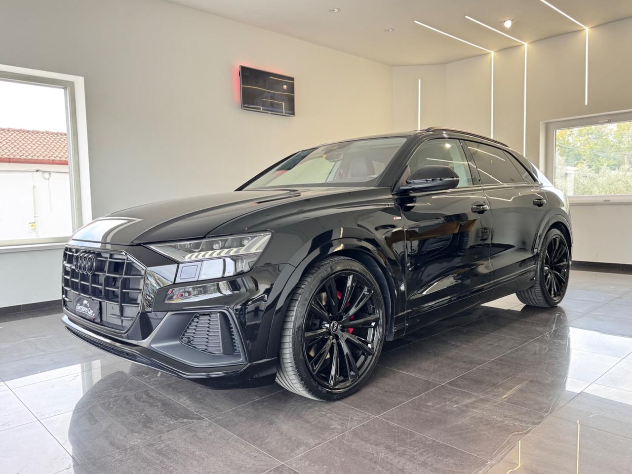 Audi Q8 50 TDI 286 CV quattro tiptronic s-line black edition tetto apribile