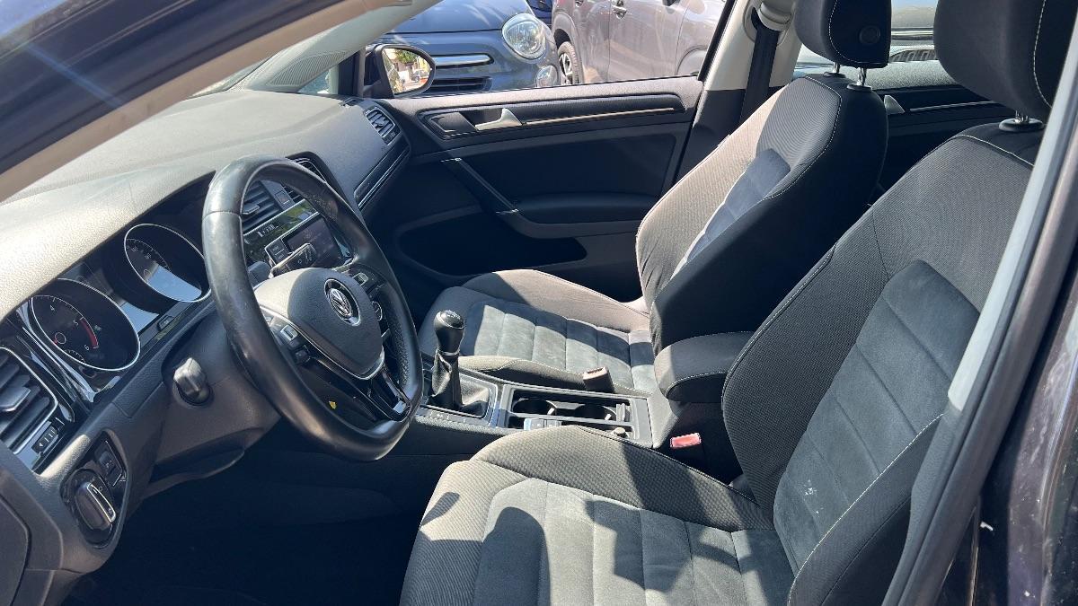 VOLKSWAGEN - Golf 1.6 tdi Trendline 5p