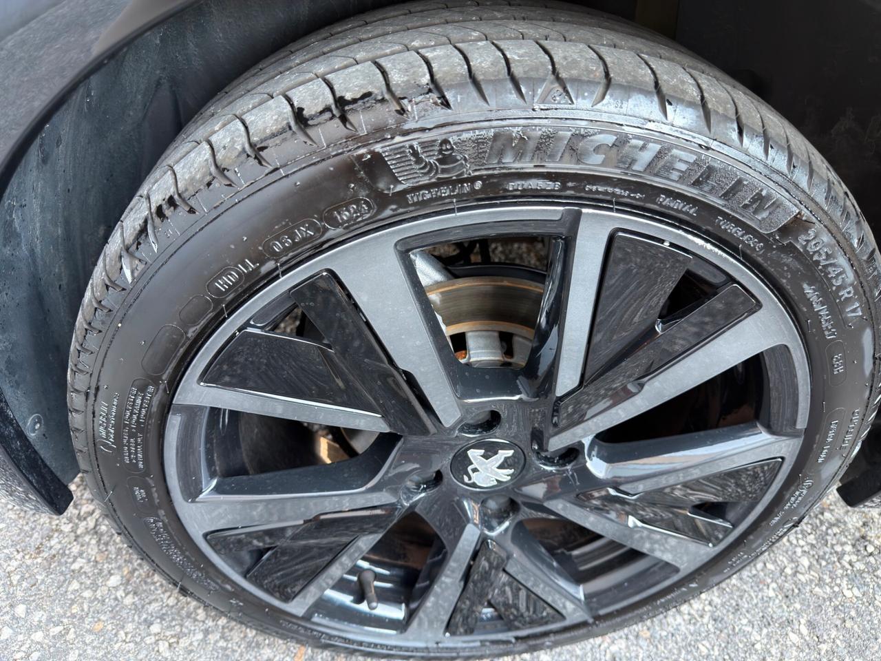 Peugeot 208 PureTech 100 Stop&Start 5 porte GT