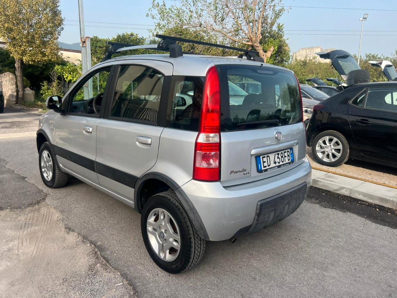 Fiat Panda 4x4 Panda 1.3 mjt 16v Glam 4x4 LEGGI