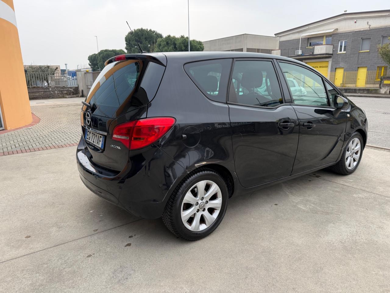 Opel Meriva 1.3 CDTI Elective