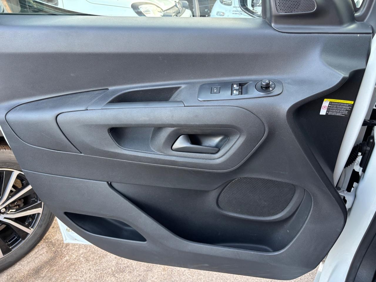 Peugeot Partner BlueHDi 130 EAT8 S&S PL Furgone Premium