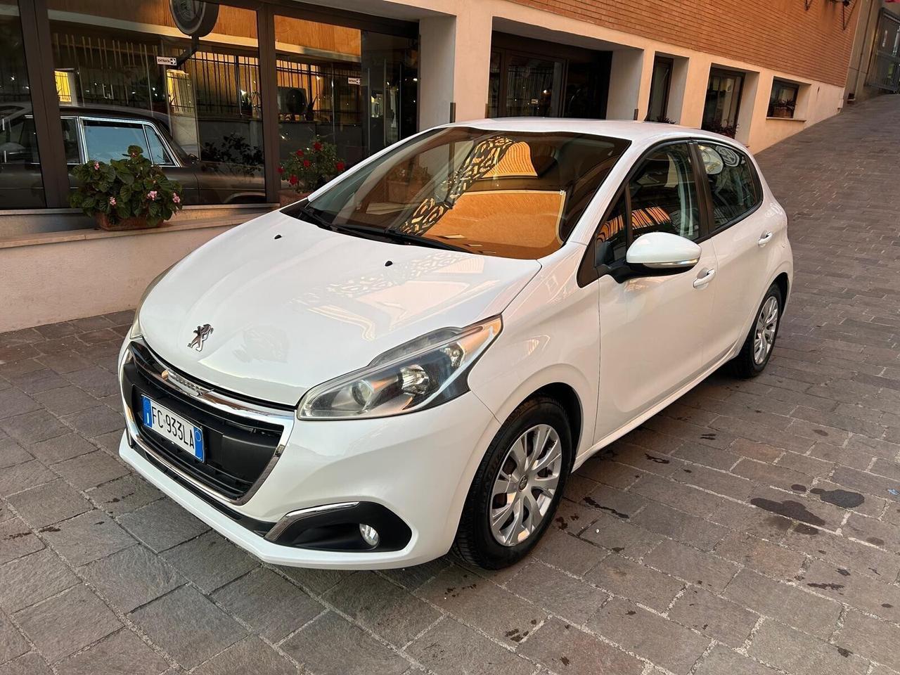 PEUGEOT 208 PureTech 82 5P Active