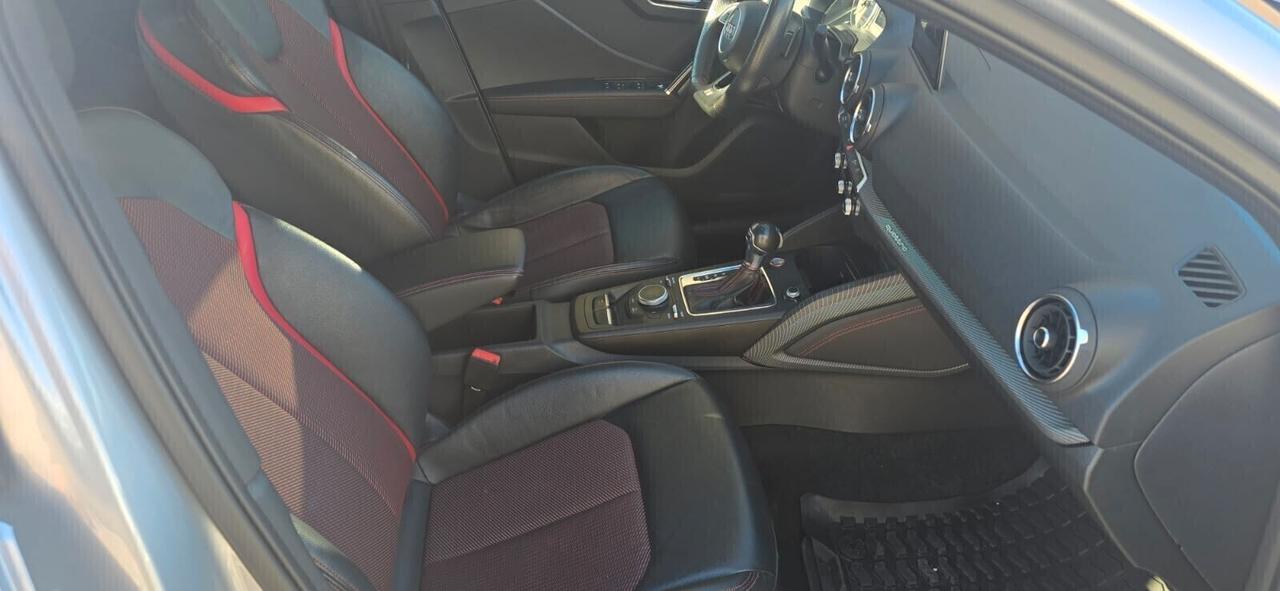 Audi Q2 SQ2 TFSI quattro S tronic sport attitude