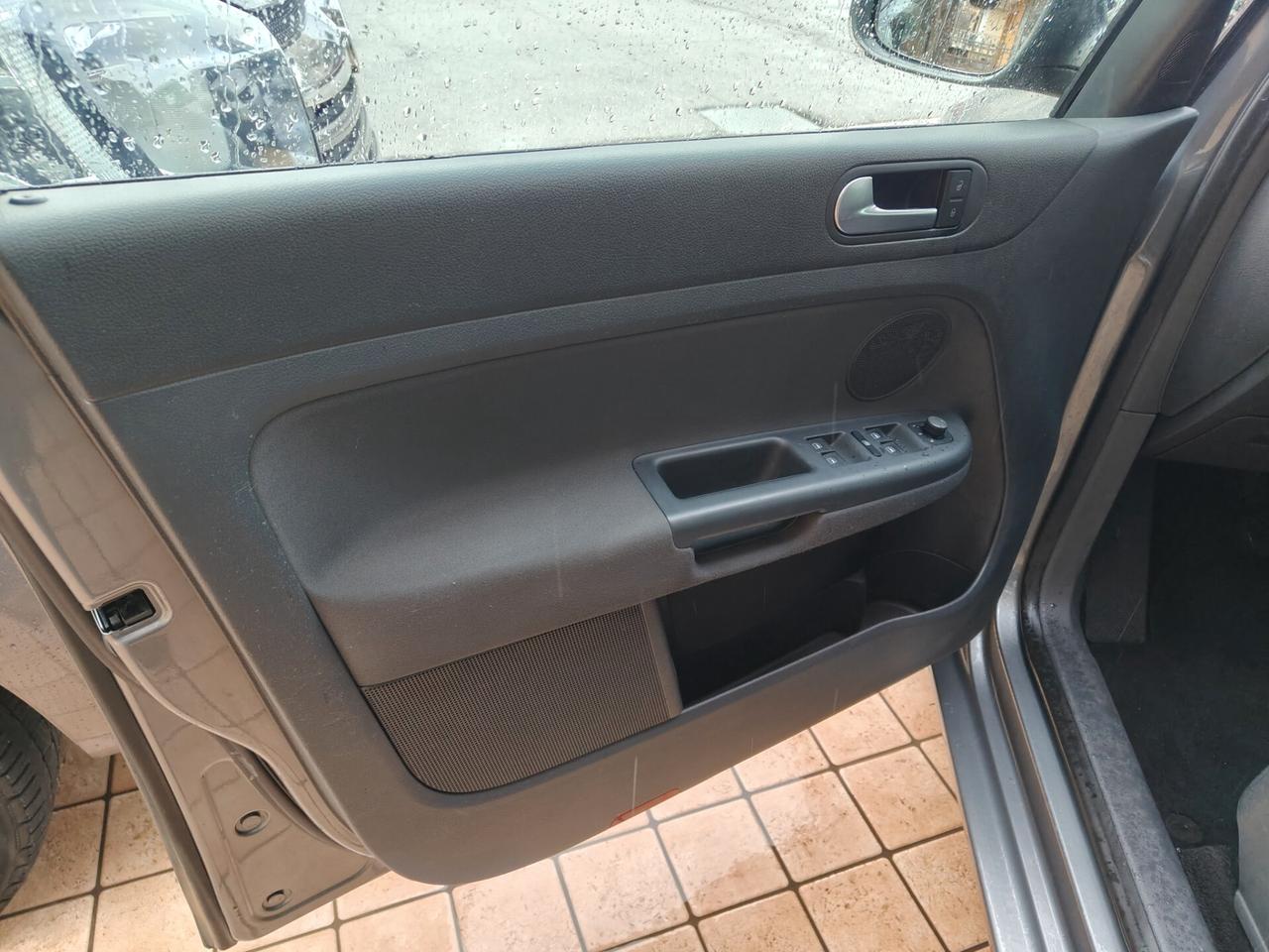 Volkswagen Golf Plus 1.9 TDI 5p. Comfortline