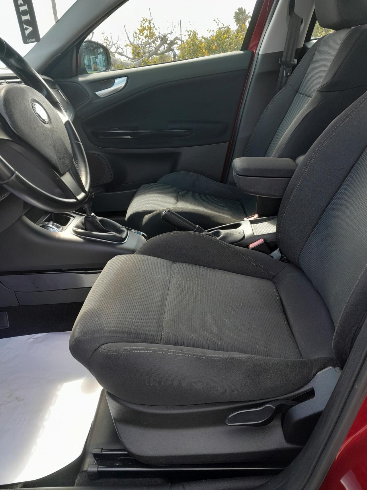 Alfa Romeo Giulietta 1.6 JTDm-2 105 CV Distinctive