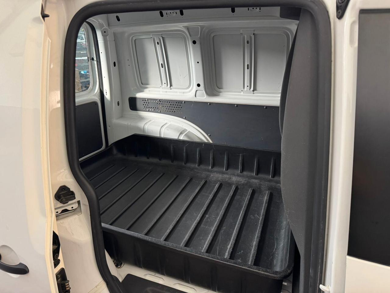Volkswagen Caddy 1.2 TSI 86 CV 4p. Van