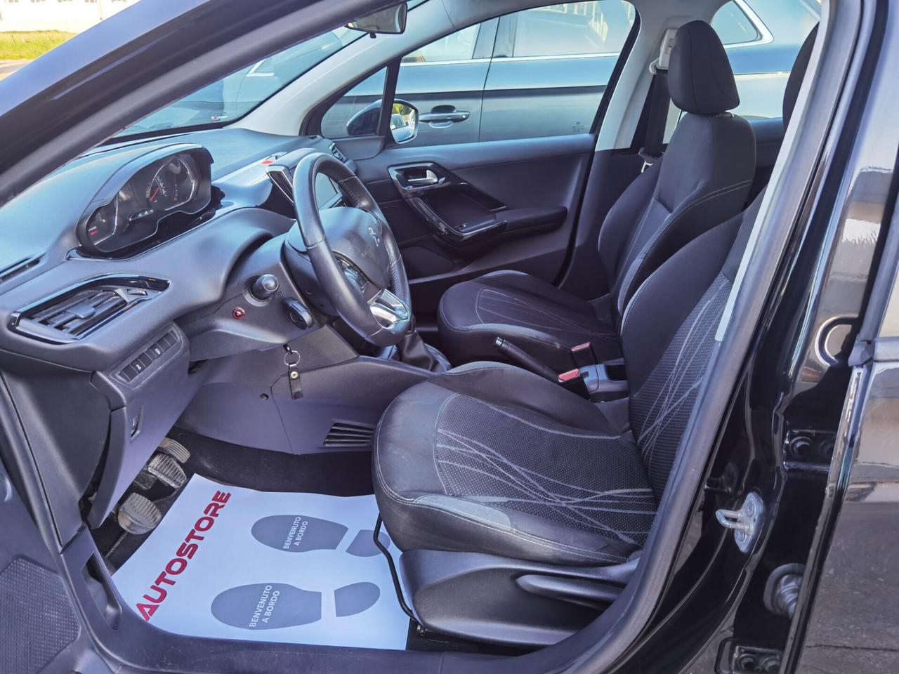 Peugeot 208 1.4 HDi 68 CV 5 porte Active