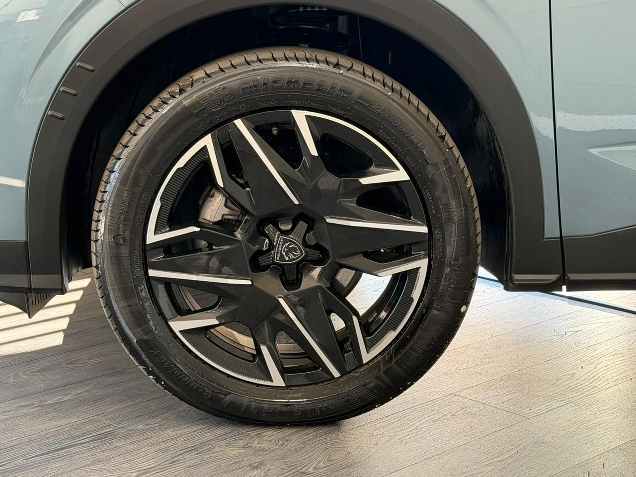 Peugeot 3008 Hybrid 136cv e-DCS6 GT my25