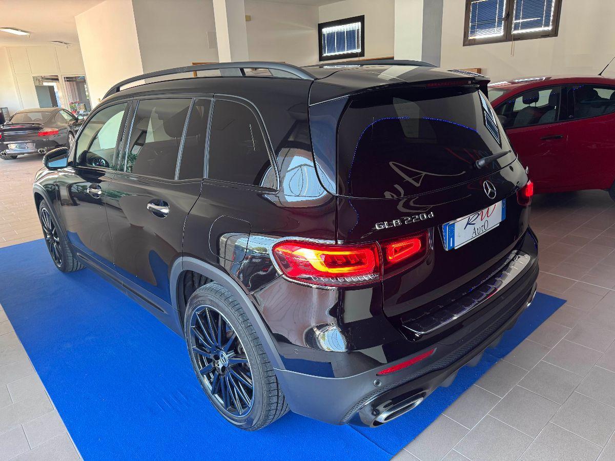 MERCEDES - GLB Klasse GLB 220 d 4Matic AMG Line