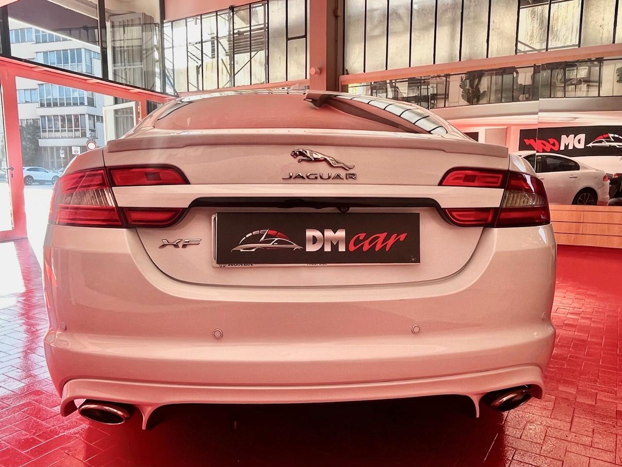 JAGUAR XF 2,2 D LUXURY 190CV PELLE TOTALE NAVIGATORE CERCHI CAMBIO AUTOMATICO