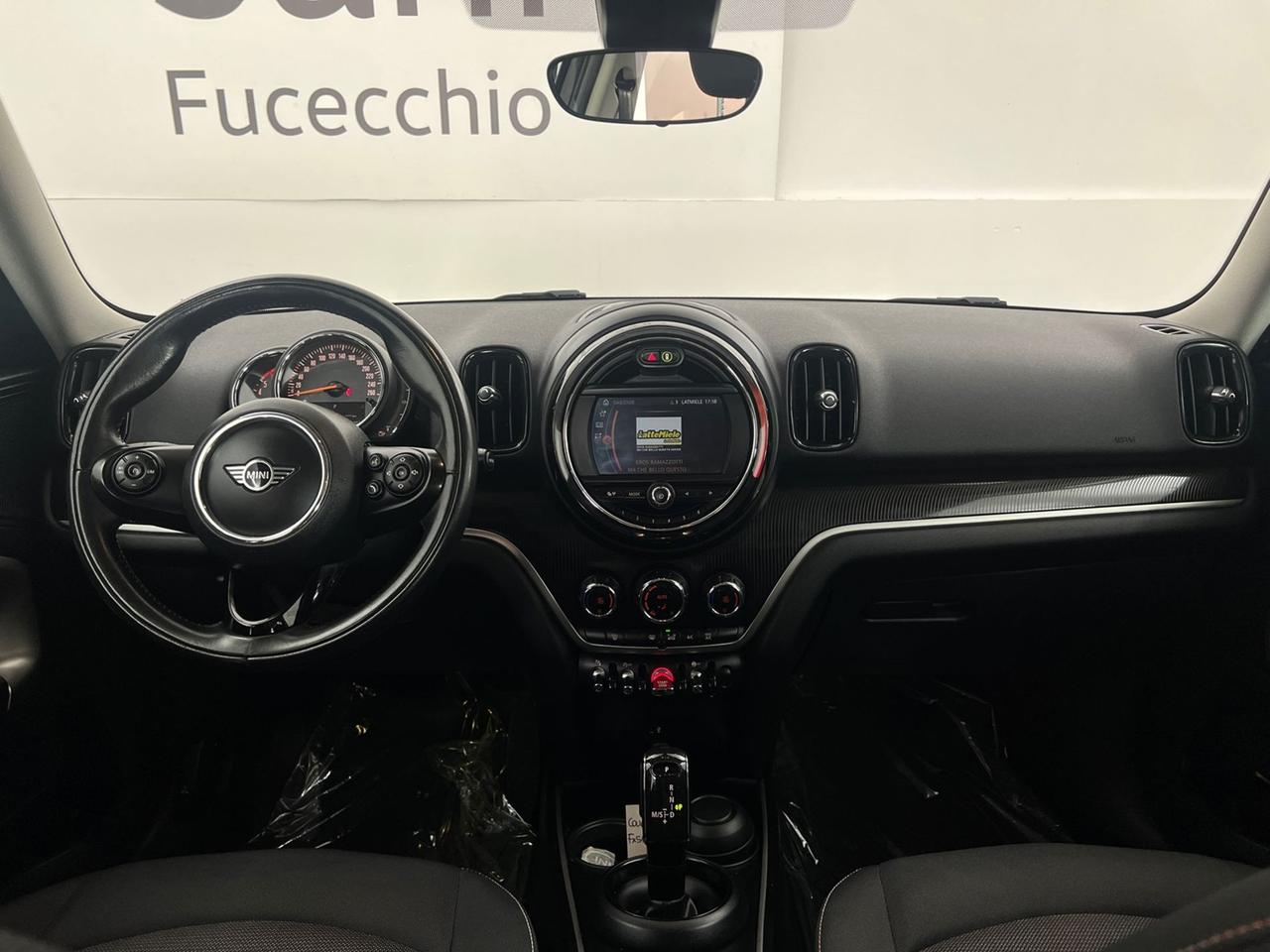 MINI Mini Countryman F60 2017 Mini Countryman 1.5 One D auto 7m