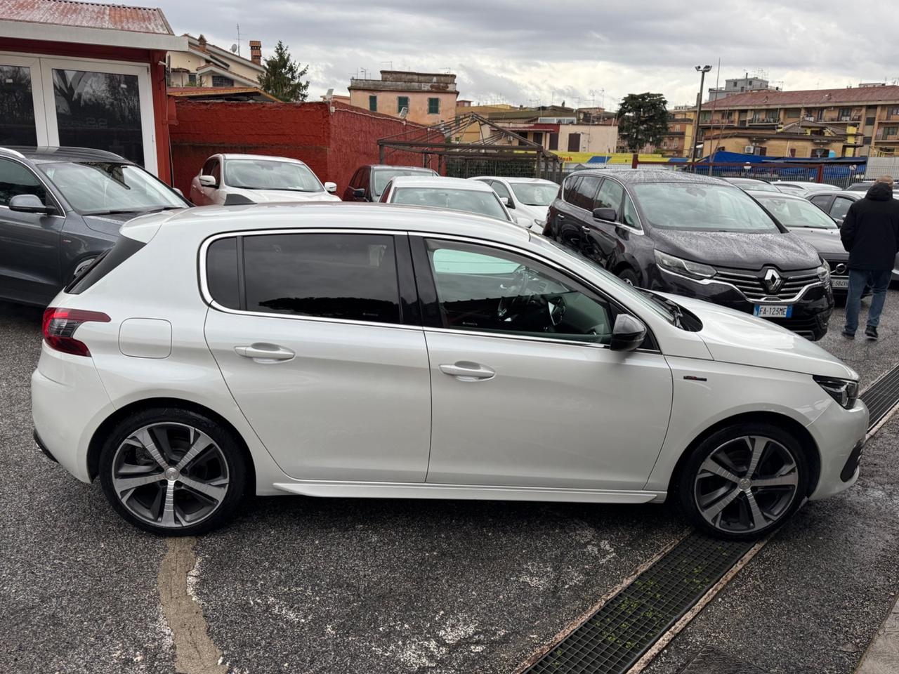 308 BlueHDi 130- automatica-GT Line-unipro-