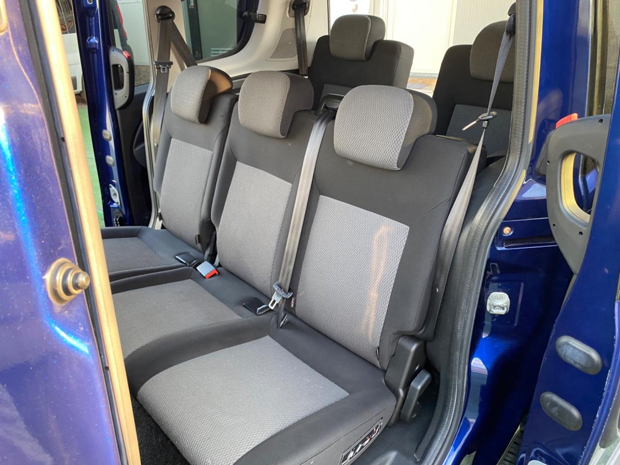 Fiat Doblo 1.6 MJT Full 7 Posti Anno 2011