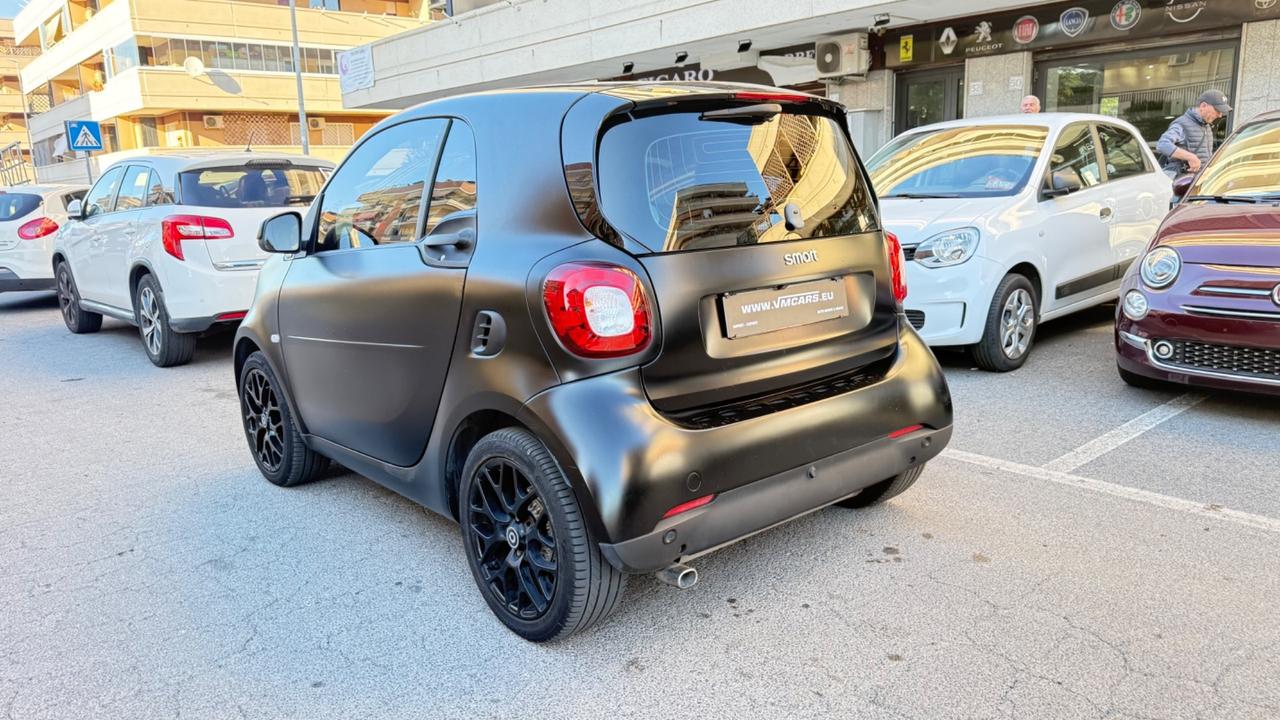 Smart ForTwo 90 0.9 Turbo twinamic Prime LED NAVI KAMERA CERCHI 16 PDC BLUETOOTH BRACCIOLO NERO OPACO