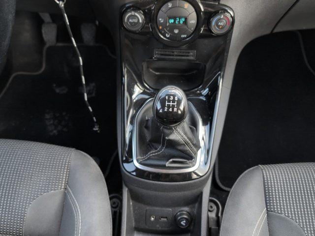 FORD Fiesta 1.5 TDCi 75CV 5 porte Titanium