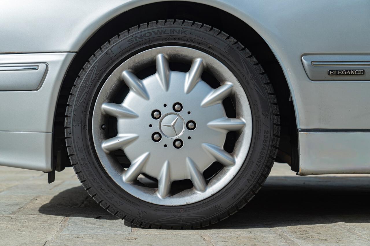 Mercedes-benz E 430 V8 - MER00314