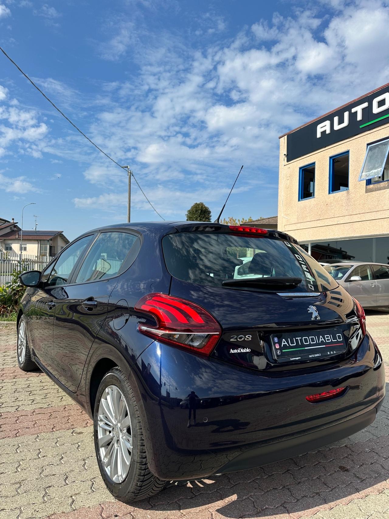 Peugeot 208 PureTech 82 5 porte Allure
