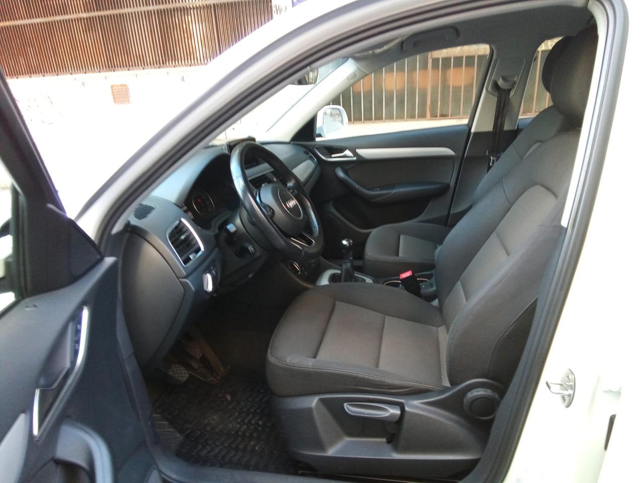 Audi Q3 2.0 TDI 120 CV Sport