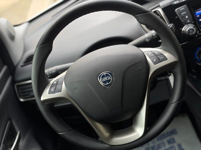 LANCIA Ypsilon 1.2 69 CV 5P Gold