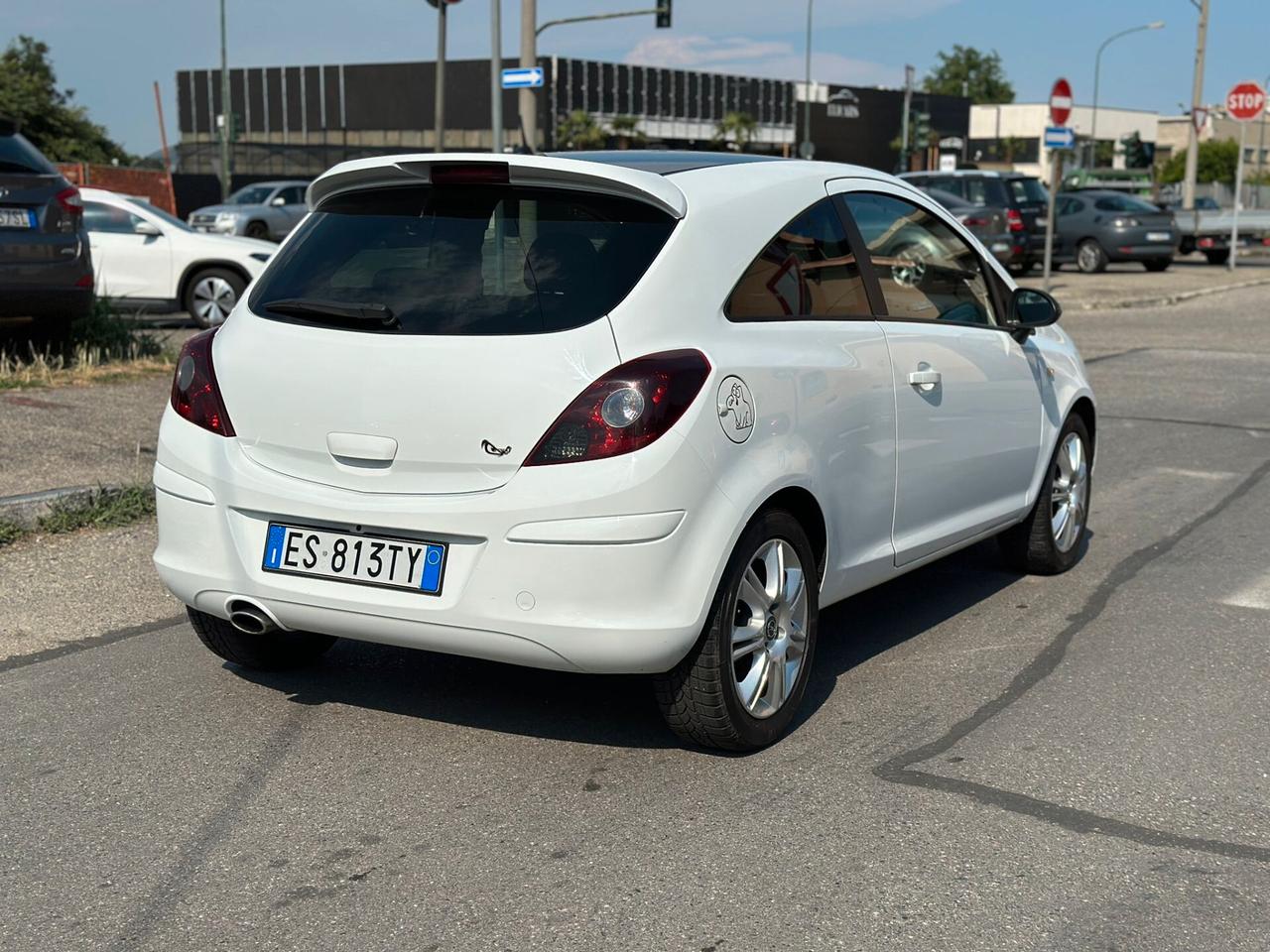Opel Corsa 1.2 85CV 3 porte GPL-TECH b-color