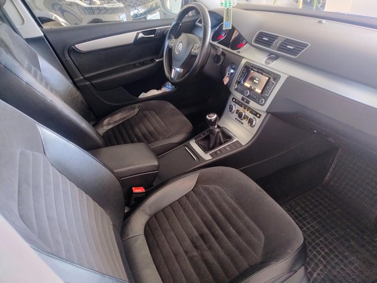 Volkswagen Passat Var. 2.0 TDI Highline BlueM.Tech.