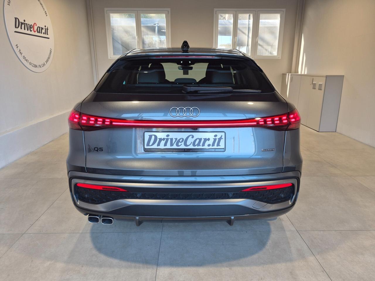 Audi Q5 SPB QUATTRO S LINE EDITION S-TRONIC MATRIX DISPLAY PASSEGGERO APPLE CAR PLAY/ANDROID AUTO ACC LUCI AMBIENTE 360° WIRELESS