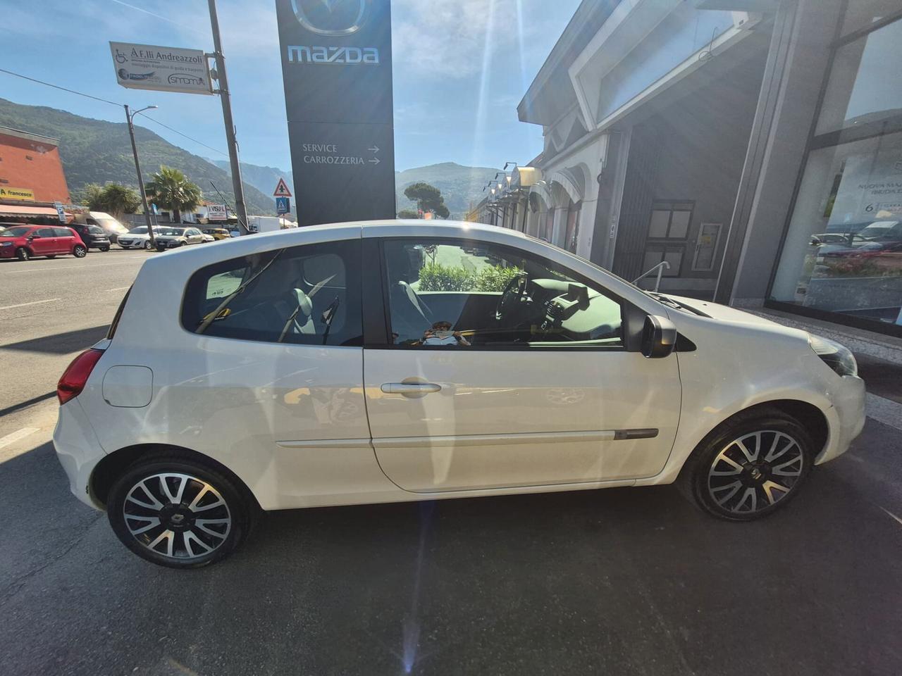 Renault Clio 1.2 16V TCE 105CV 3 porte Live!