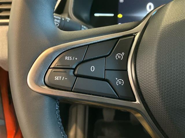 RENAULT Clio 1.0 SCe Evolution