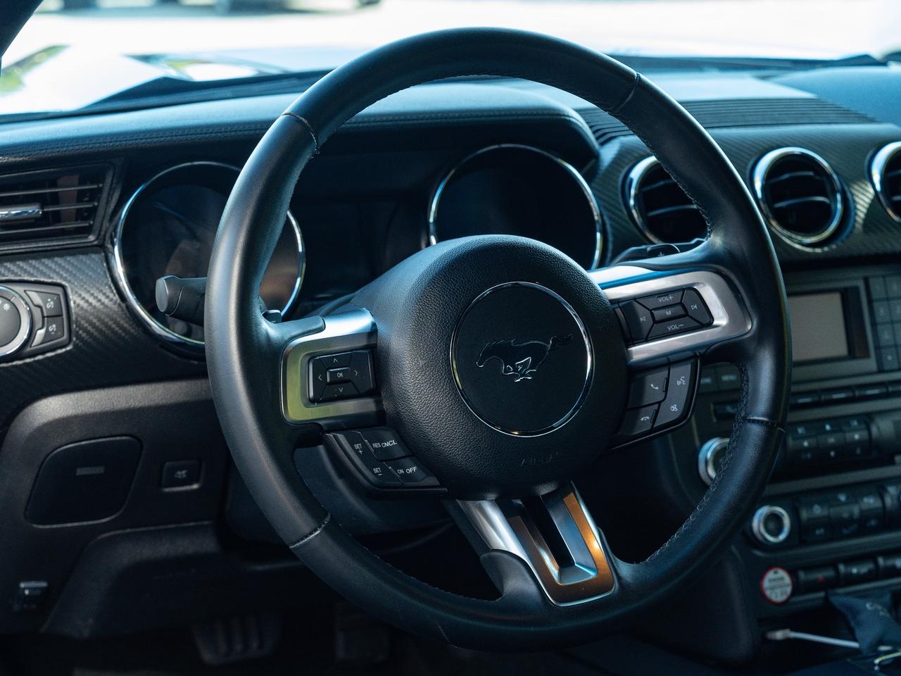 Ford Mustang 3.7 - V6 FASTBACK