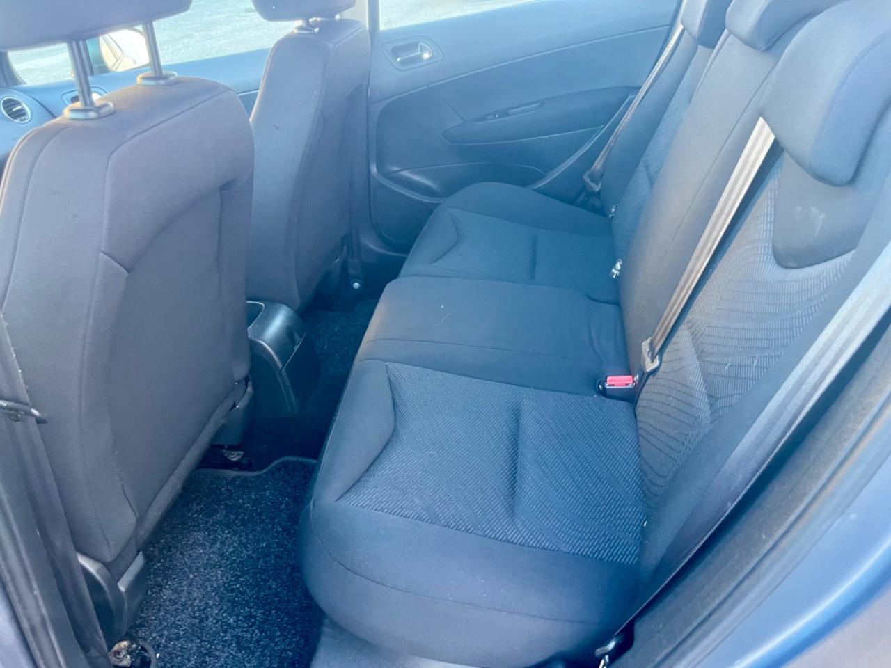 Peugeot 308 1.6hdi 2012 152.000km perfetta per neopatentati