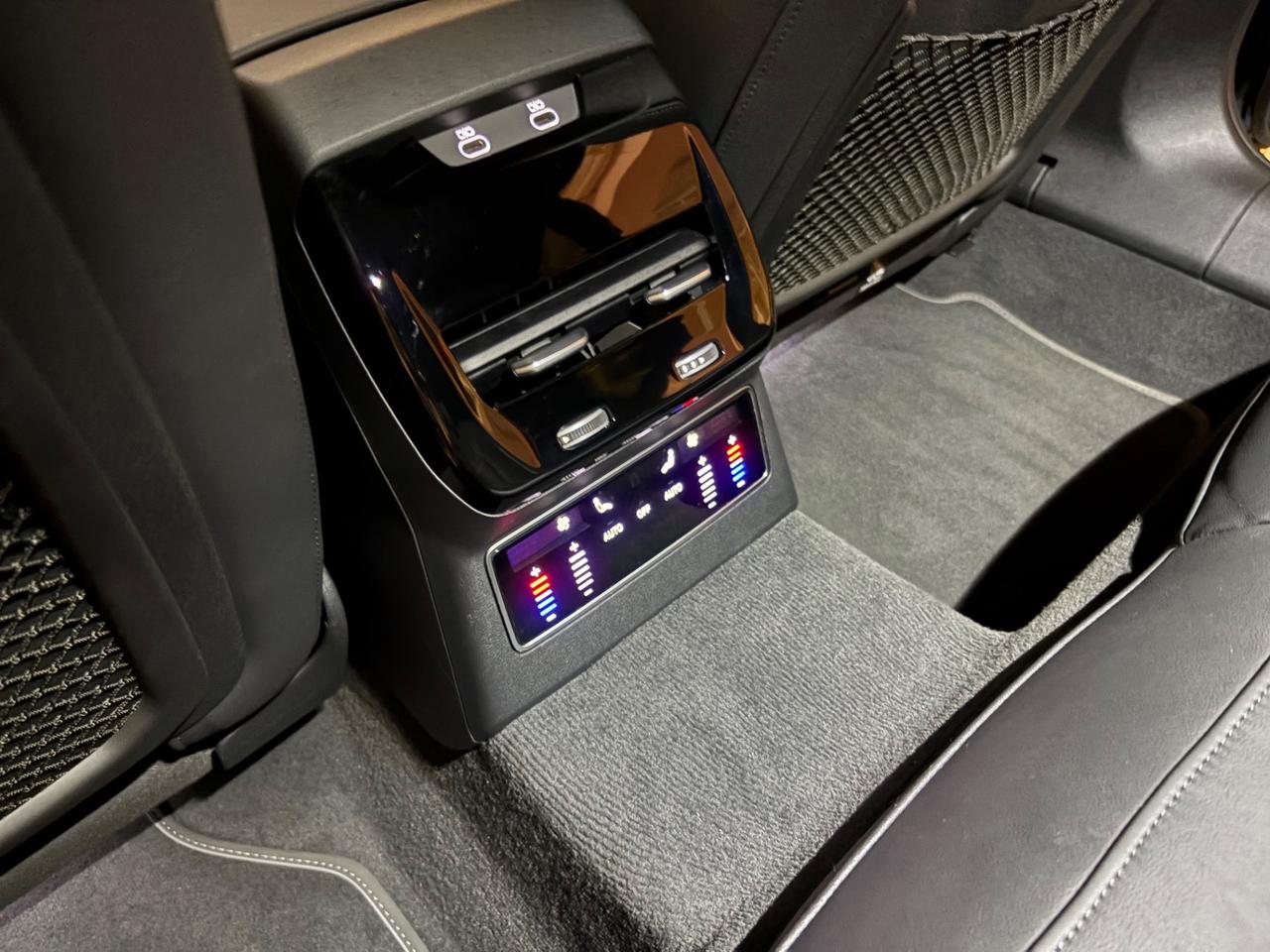 Audi A6 Avant 55 2.0 TFSI e quattro ultra S tronic line edition