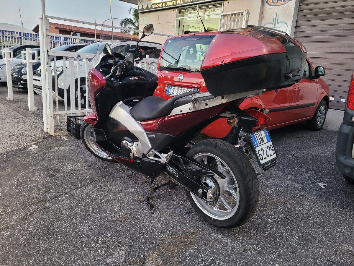 Honda - Integra - 700