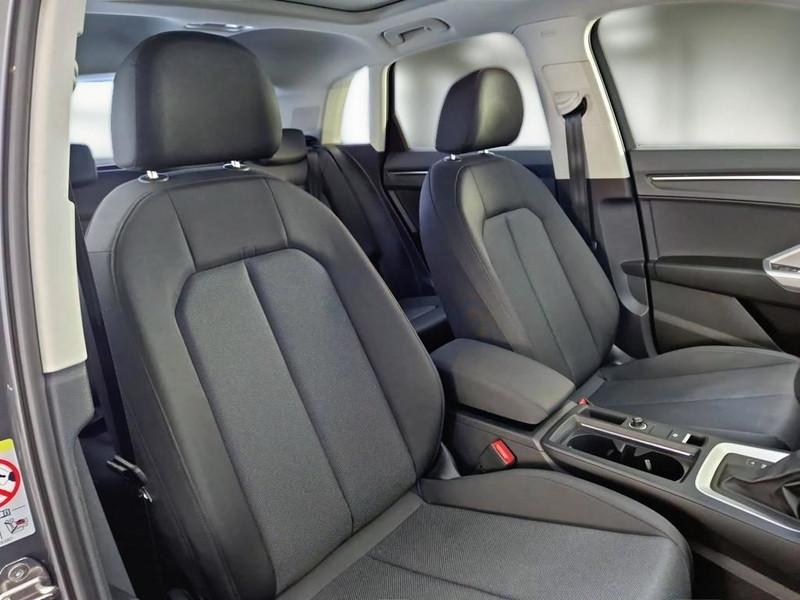 AUDI Q3 35 TDI S tronic Business