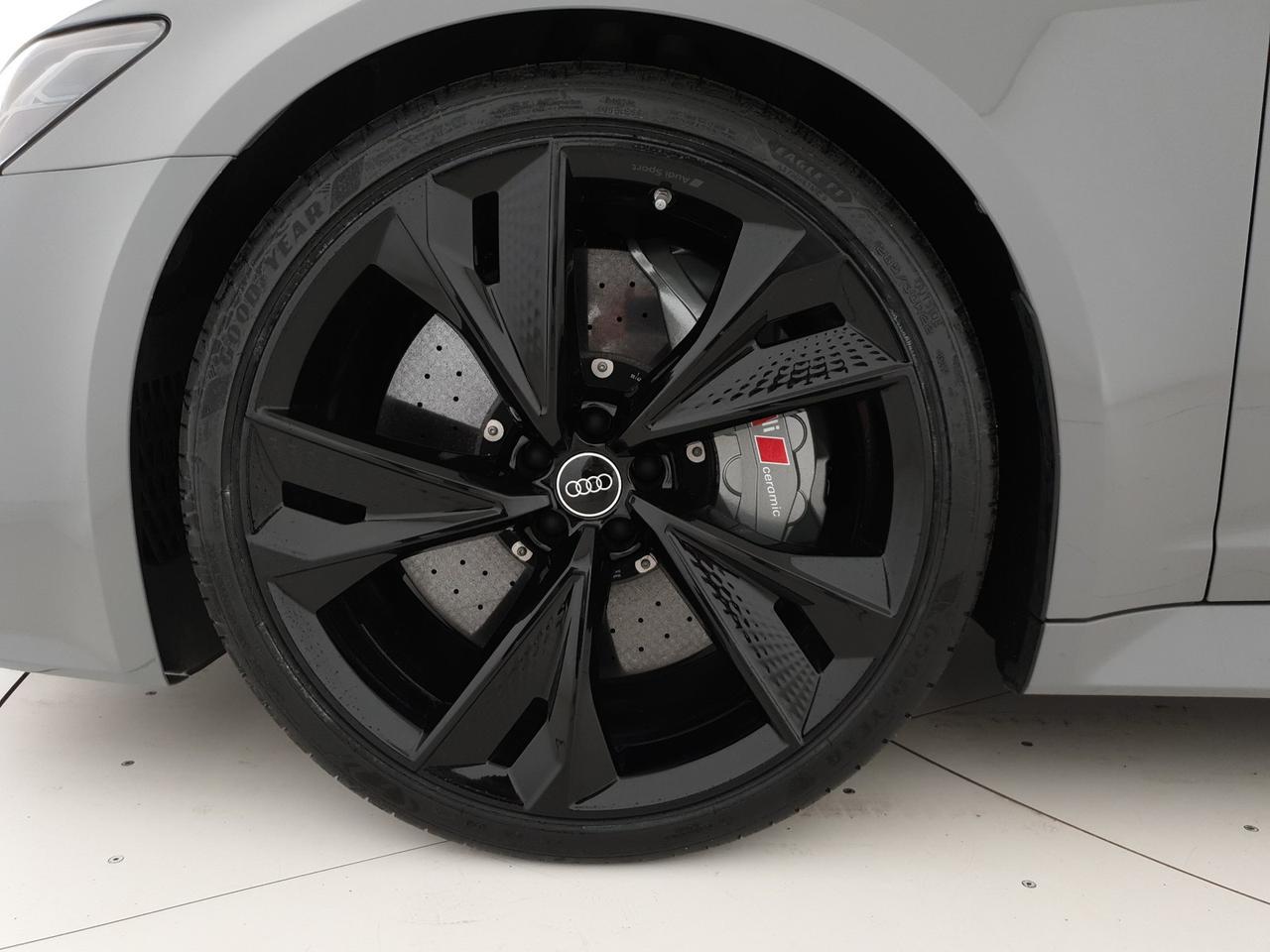 Avant 4.0TFSI 600CV quattro tiptronic