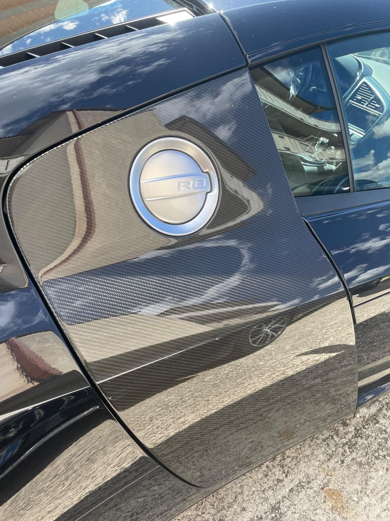 Audi R8 4.2 V8 FSI quattro R tronic