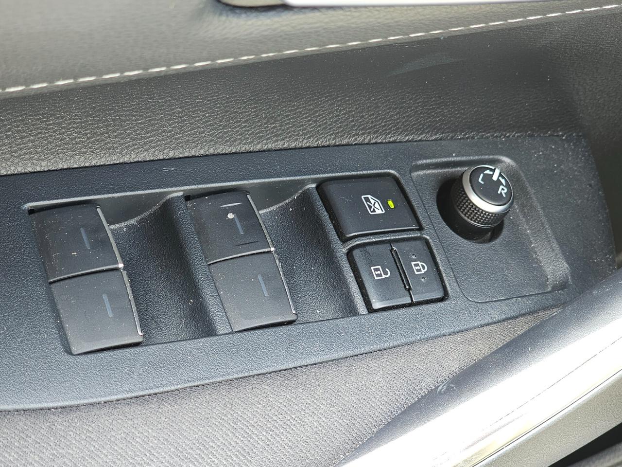 Toyota Corolla Touring Sports 1.8 Hybrid Business