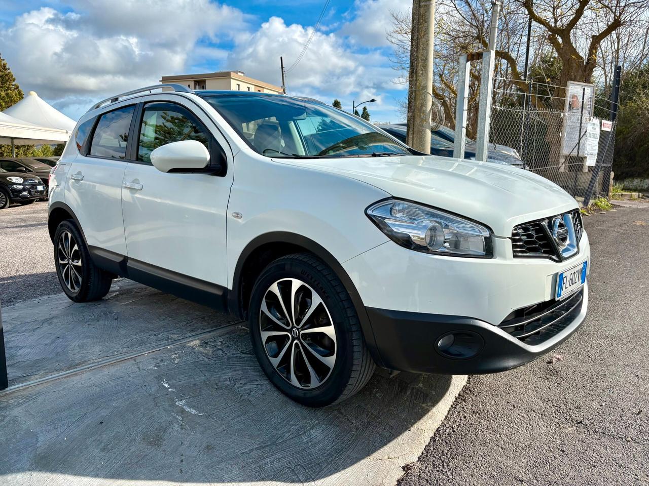 Nissan Qashqai 1.5 dCi N-tec (Tetto-Navigatore- Retro Camera)