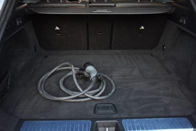 MERCEDES-BENZ EQE 350 4MATIC AMG Line Premium *22"*AIRMATIC*NIGHT*