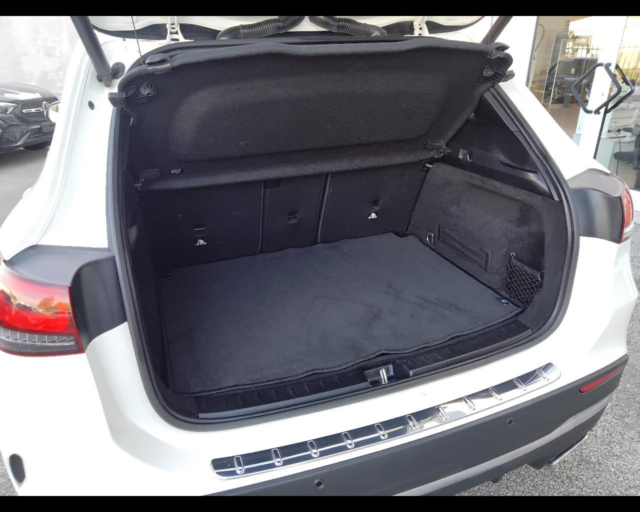 Mercedes-Benz GLA-H247 2020 - GLA 180 d Premium auto