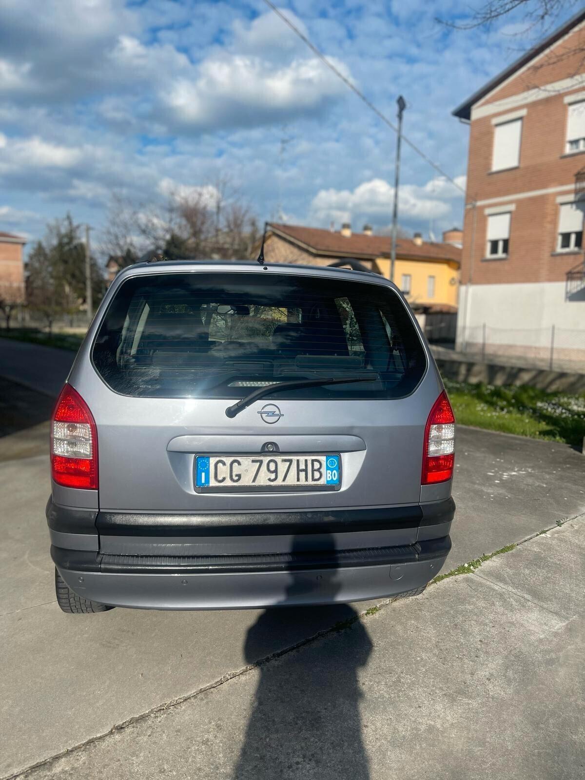 Opel Zafira 1.6 16V cat Elegance