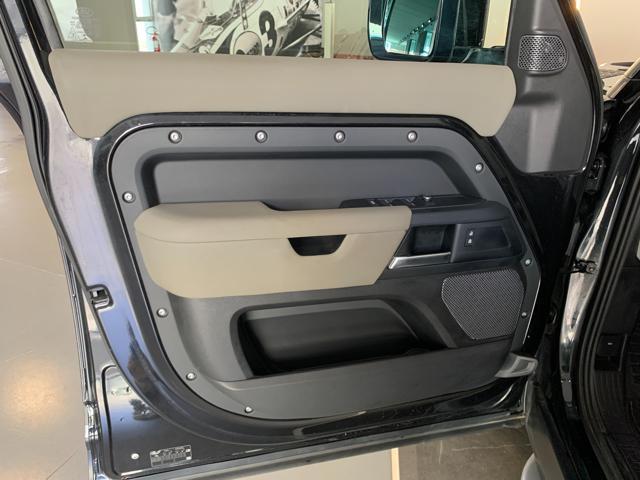 LAND ROVER Defender 110 2.0 SD4 240CV AWD Auto 72 Yrs. WEB Edition